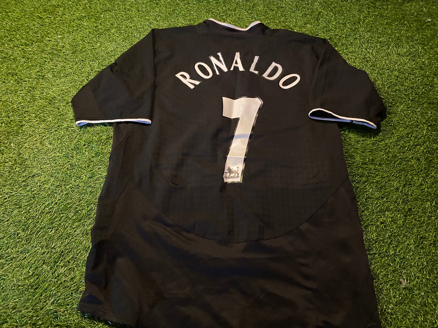 Manchester United England Football Medium mans Ronaldo no7 Anti Racism Rare Nike Jersey