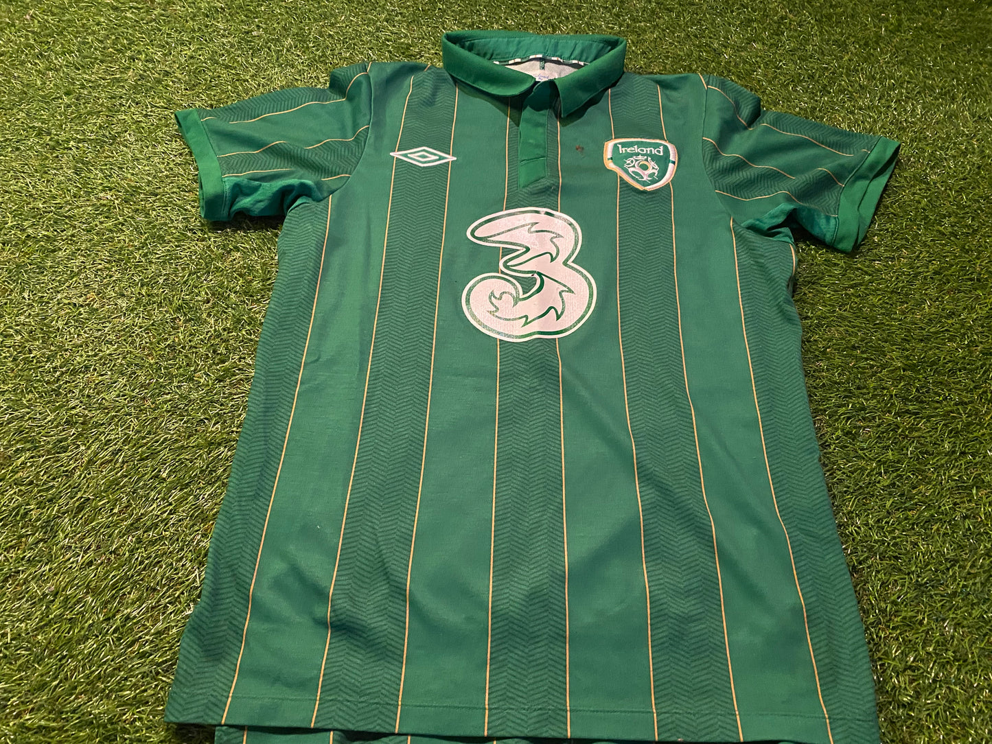 Republic of Ireland Eire Irish Football Soccer Small Mans Umbro Made Home Jersey