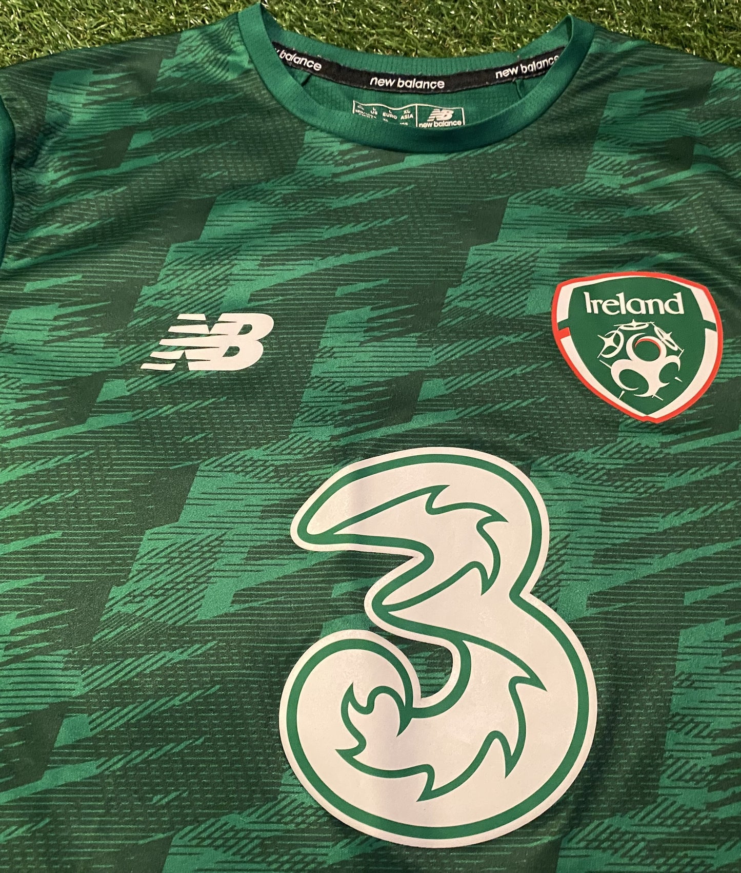 Republic of Ireland Irish Eire Football Soccer Large Mans New Balance Made Jersey