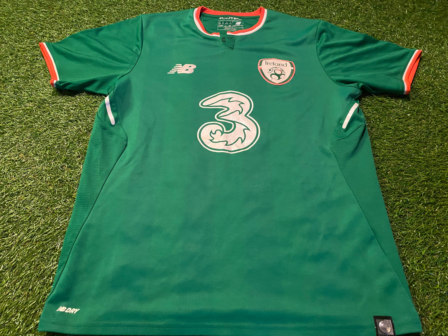 Republic of Ireland Football Soccer Medium Mans New Balance Made Home Jersey