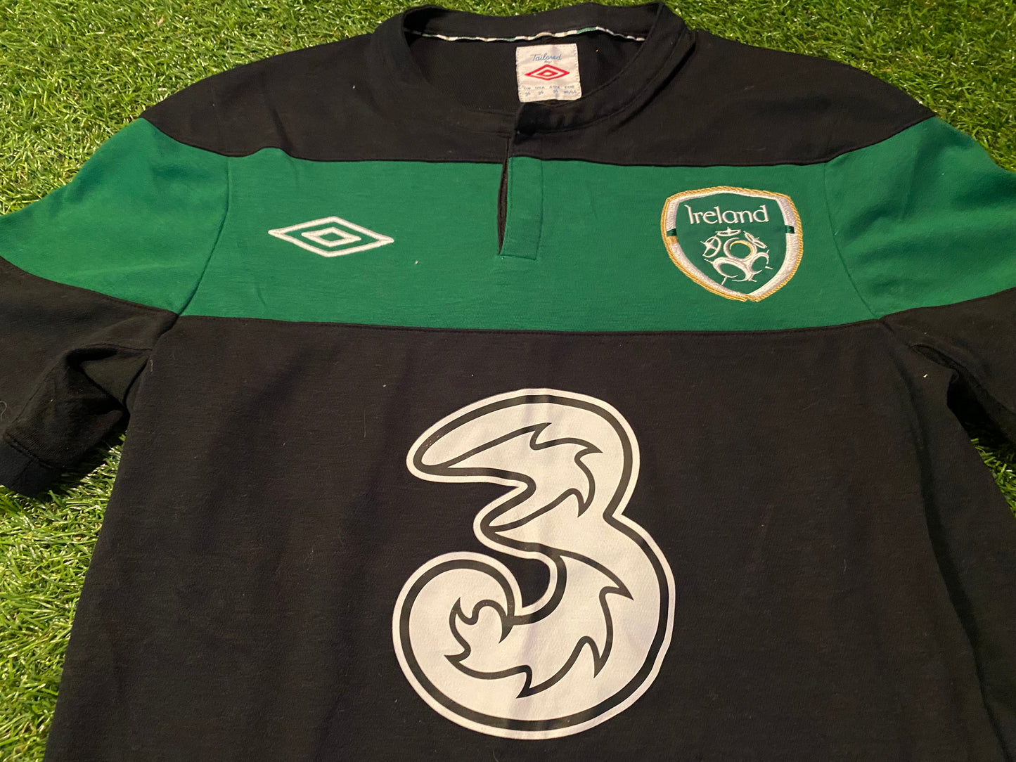 Republic of Ireland Irish Eire Soccer Football XS Mans Umbro Made Away Jersey