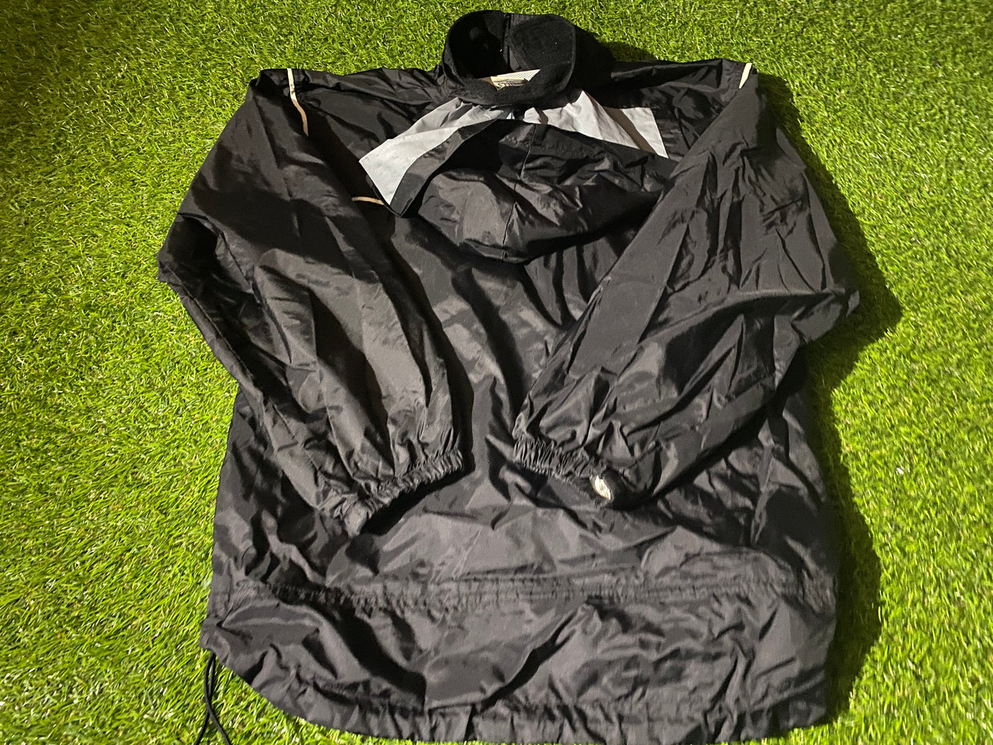 Co Armagh Eire Irish Ireland GAA Gaelic Hurling Football Small Mans Light Training Jacket