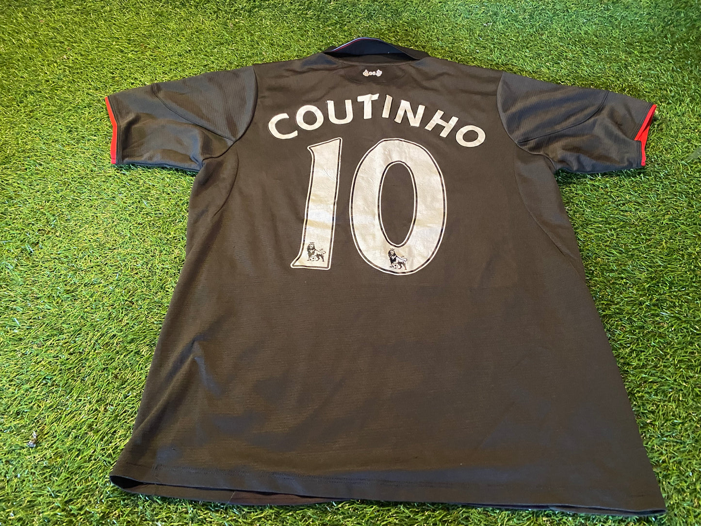 Liverpool England Football Soccer Medium Mans Coutinho no10 New Balance Away Jersey