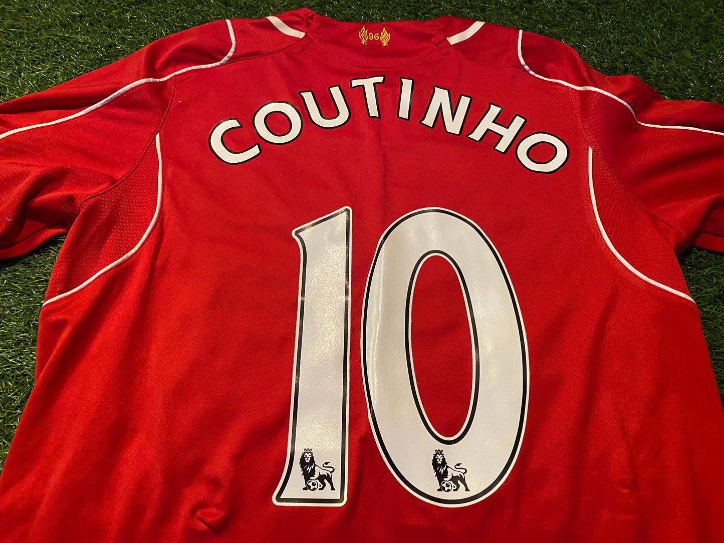 Liverpool England Football Soccer Medium Mans Coutinho no10 Warrior Made Home Jersey