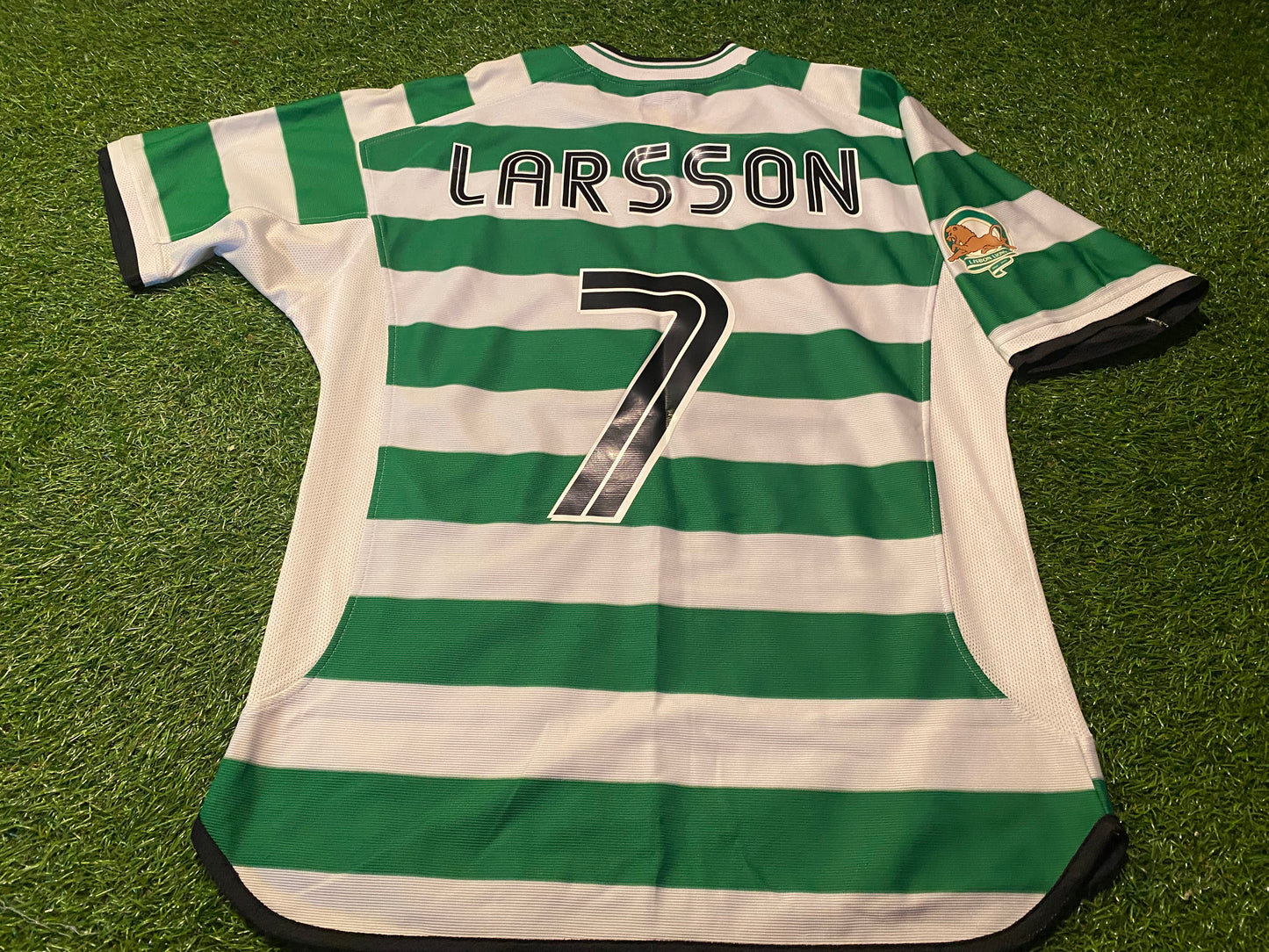 Celtic v Feyenoord Football Lions Benefit Match 2003 Medium Mans Larsson no7 Umbro Home Jersey