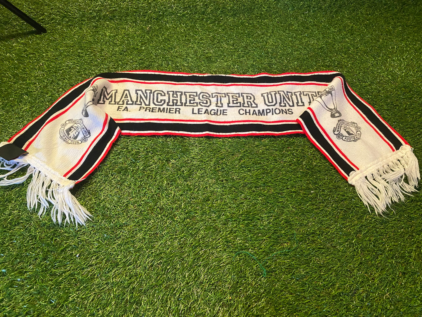 Manchester United Rare 1993 EPL Champions Soccer Football Full Size Adult Mans Scarf Scarves