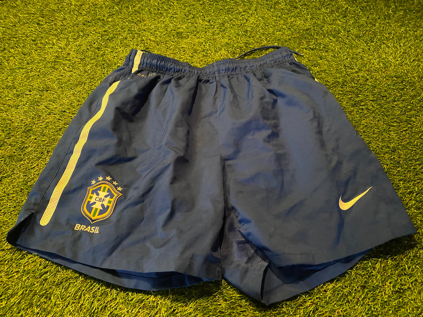 Brazil Brasil Samba Football Soccer Large Mans Vintage Nike Made Shorts