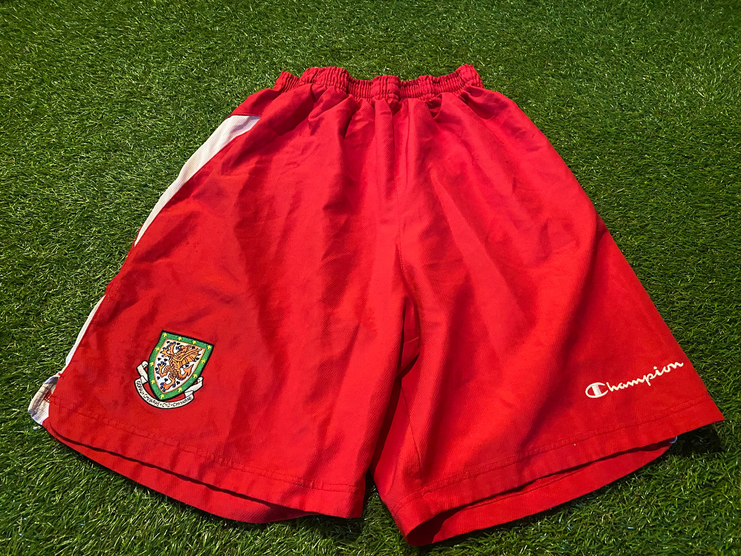 Wales Welsh Cymru Football Soccer XL Extra Large Mans Champion Made Home Shorts