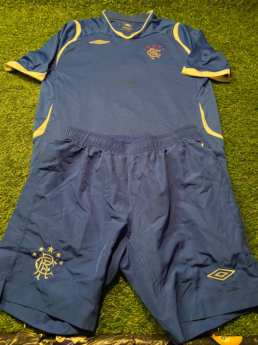 Glasgow Rangers Scotland Football XL Boys / Youths 13-15 Year Old Umbro Home Top & Shorts Set