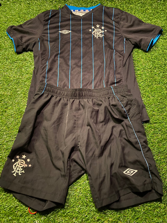 Glasgow Rangers Scotland Football Large Boys 10-12 Year Old Umbro Top & Shorts Set