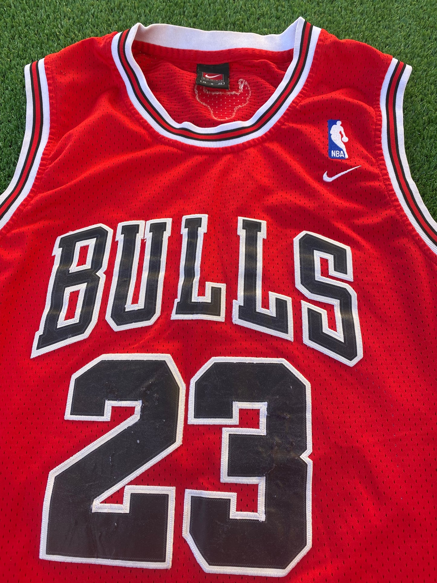 Chicago Bulls NBA USA United States of America Basketball Rare Medium Mans Nike Jordan no23 Jersey