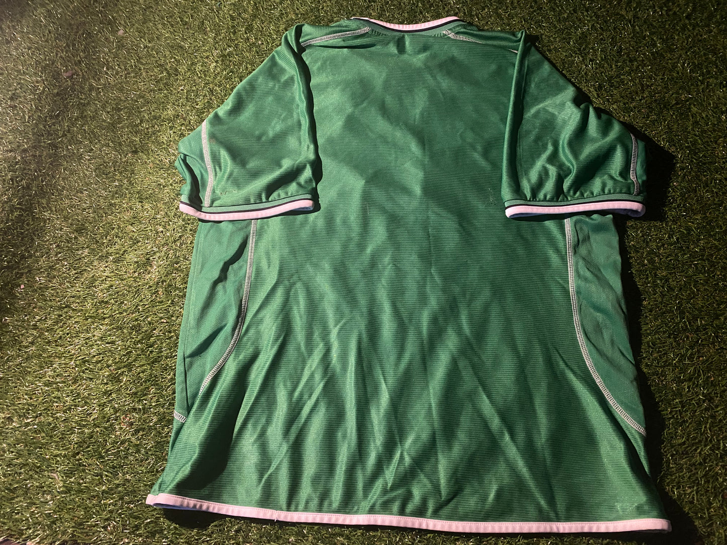 Republic of Ireland Football XL Extra Large Mans Rare World Cup 2002 Umbro Home Jersey