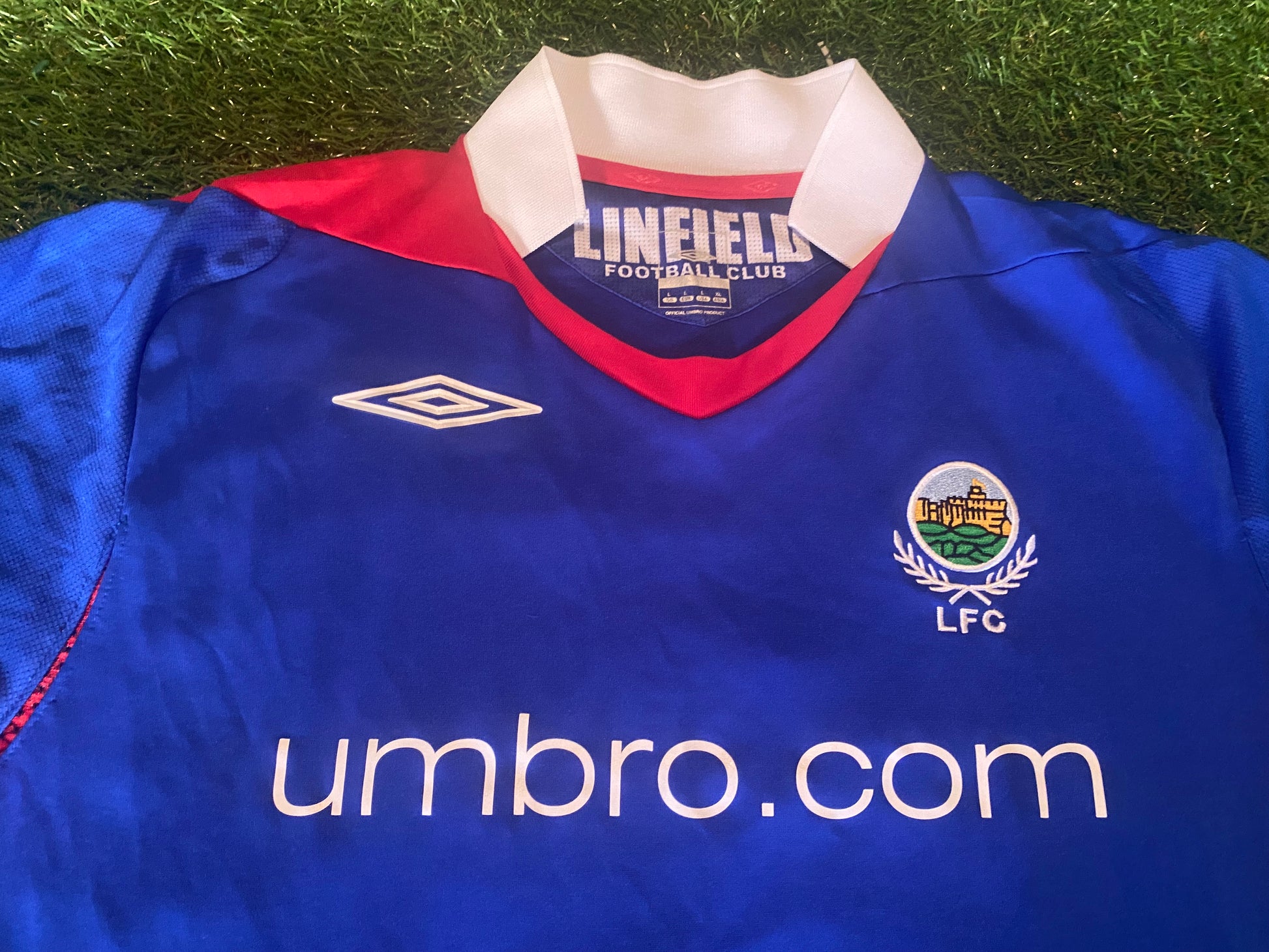 Linfield FC Northern Ireland Soccer Football Large Mans Vintage Umbro Made Home Jersey