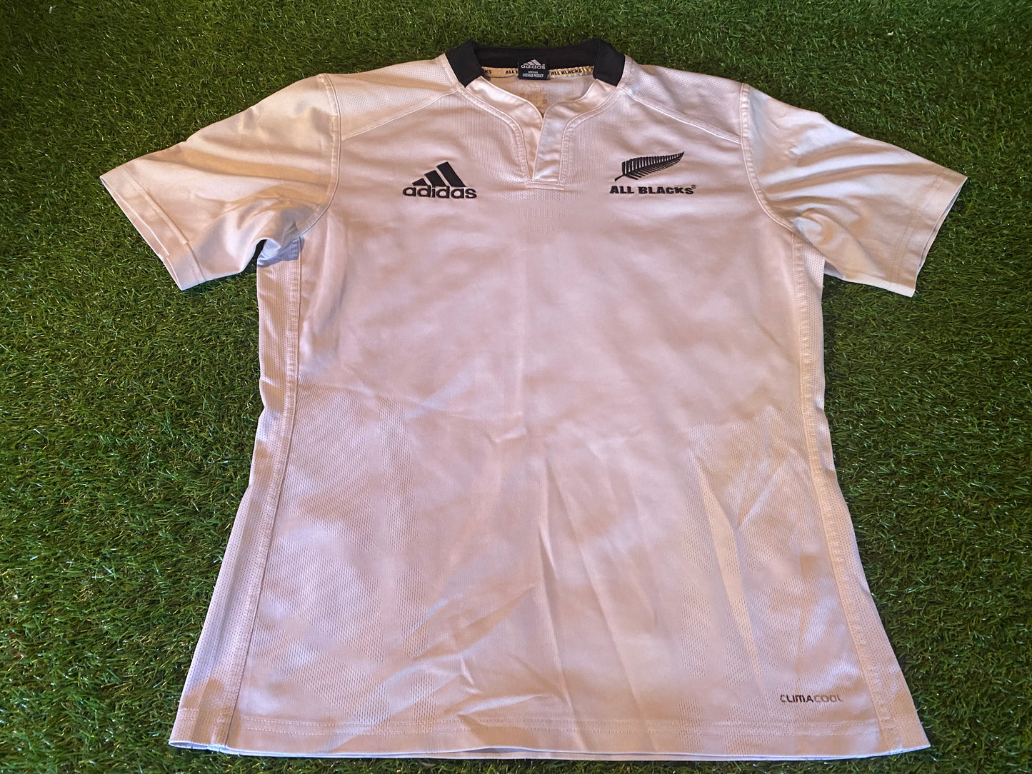 New Zealand All Blacks Rugby Union Football Medium Mans Adidas Vintage Jersey