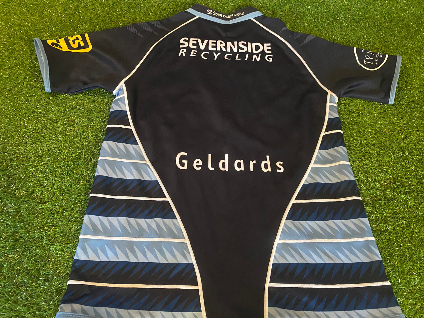 Cardiff Blues Wales Welsh Cymru Rugby Union Football Large Mans CCC Made Jersey