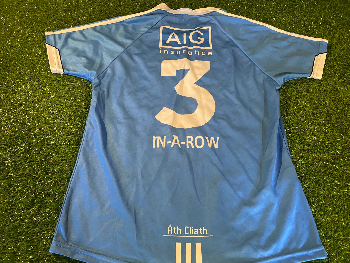 Co Dublin Ireland GAA Gaelic Football Large Mans Tight Fit 3 In A Row Jersey