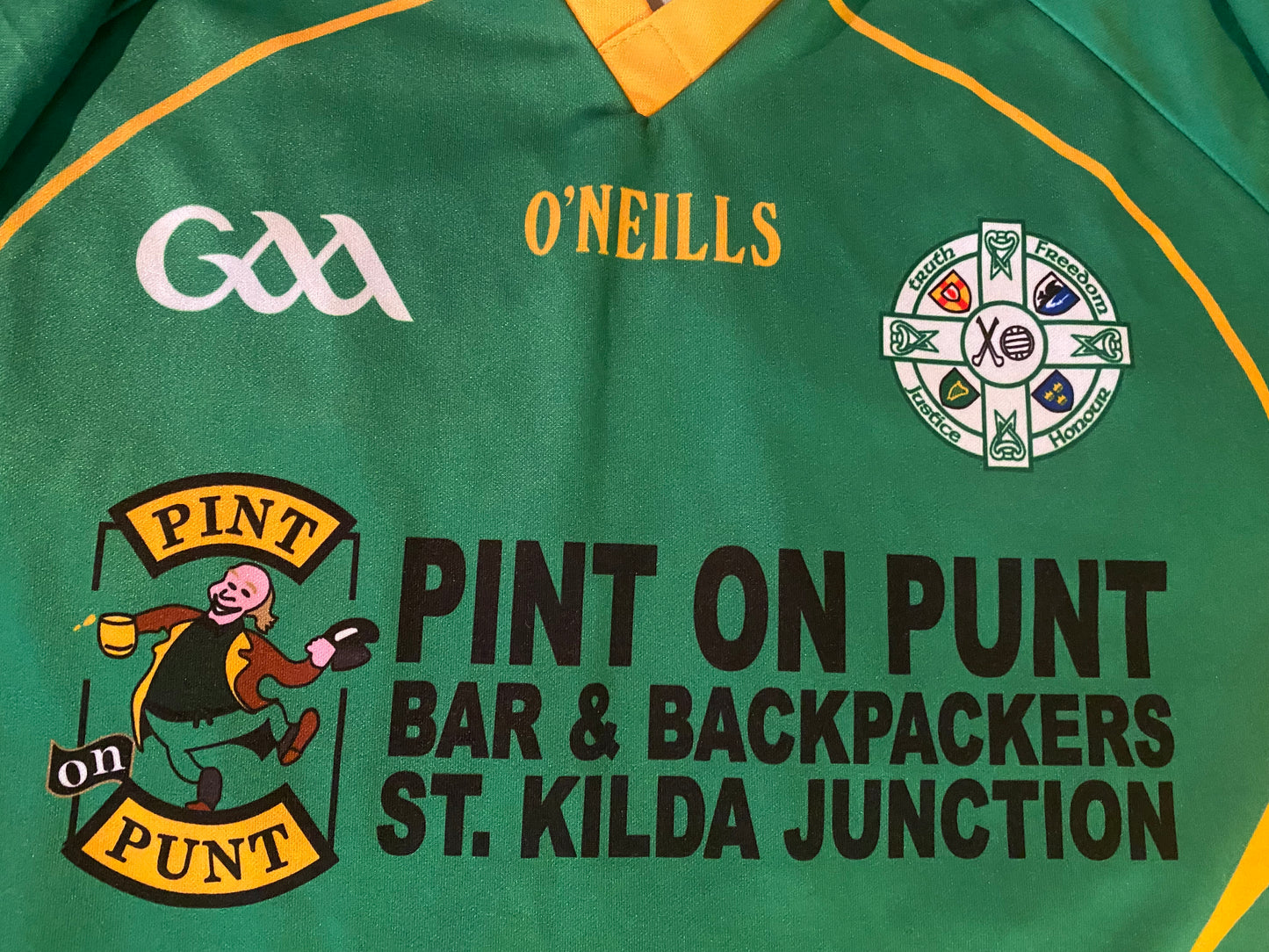 Sinn Fein GAC Melbourne Australia GAA Gaelic Football Hurling Medium Mans Rare Jersey