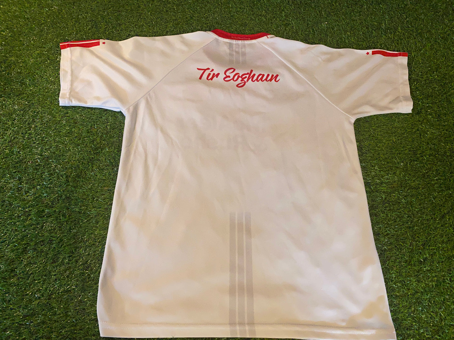 Co Tyrone Ireland Irish Eire Hurling GAA Gaelic Football Youths / X Small Mans Jersey