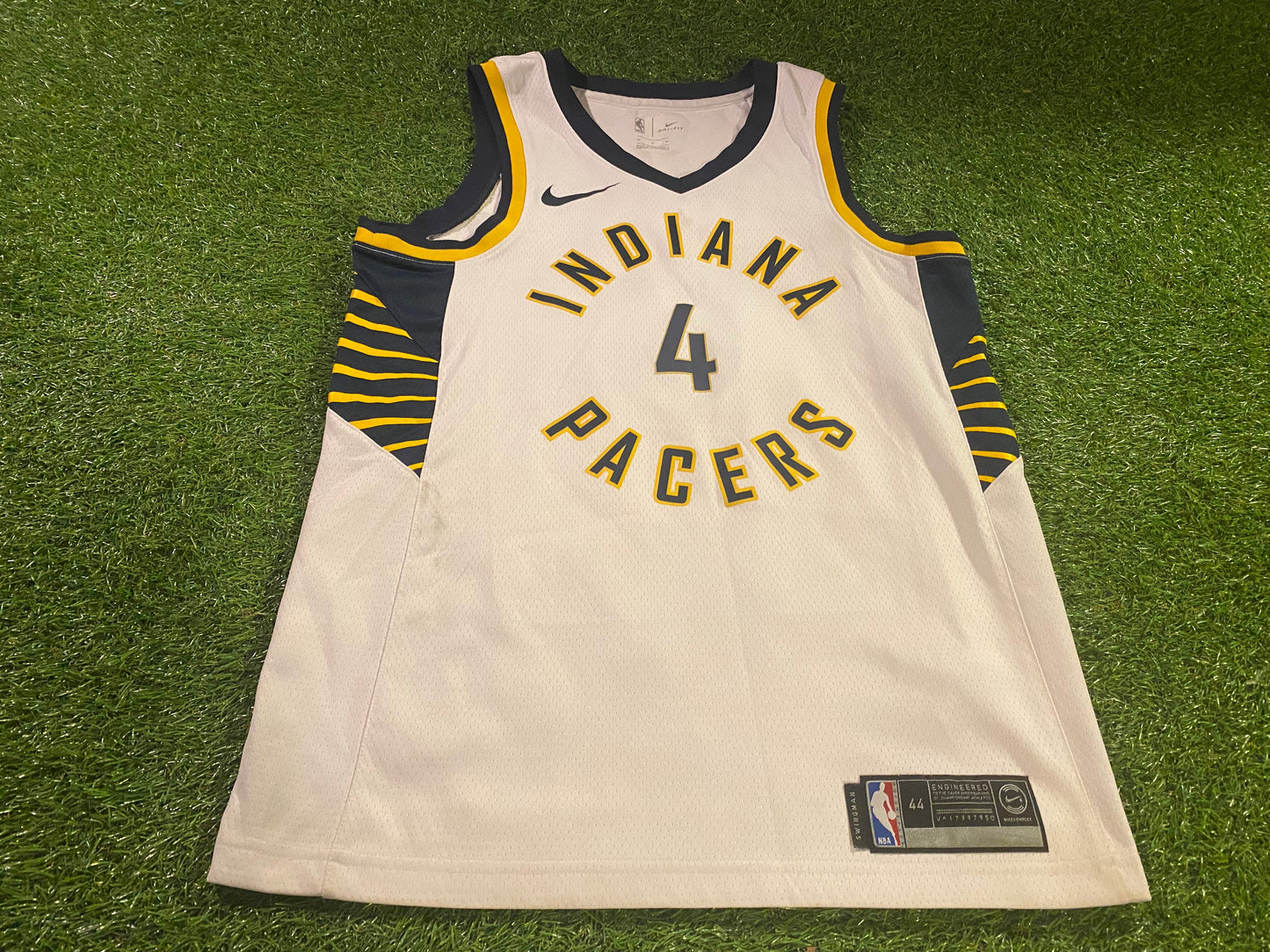 Indiana Pacers NBA USA United States of America Basketball Medium Mans Oladipo no4 Jersey