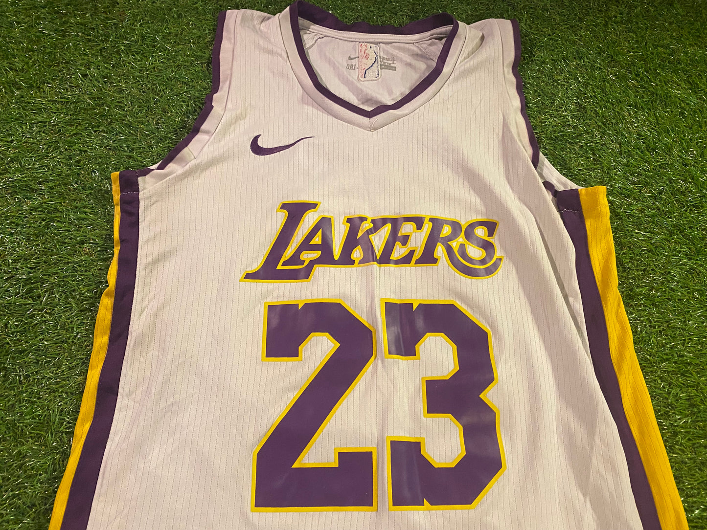 LA Lakers NBA USA United States of America Basketball Medium Mans James no23 Jersey