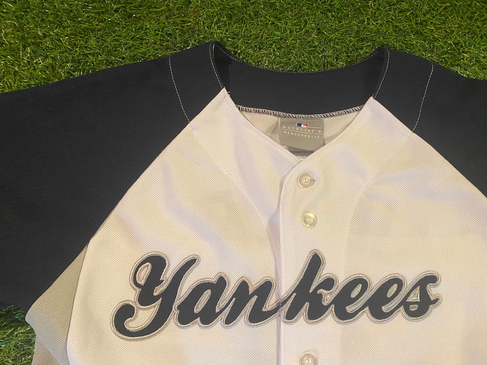 NEW YORK YANKESS MLB MAJESTIC L. BOYS 10-12 YRS Other Shirts \ Baseball