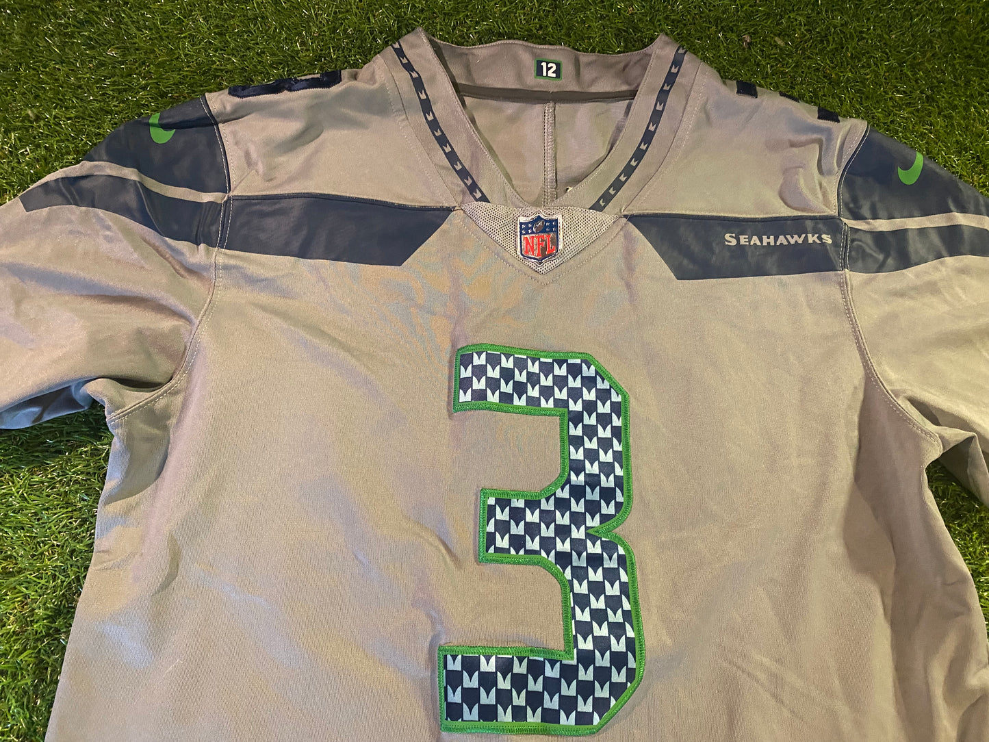 Seattle Seahawks NFL American Football USA Small to Medium Mans Nike Wilson no3 Jersey