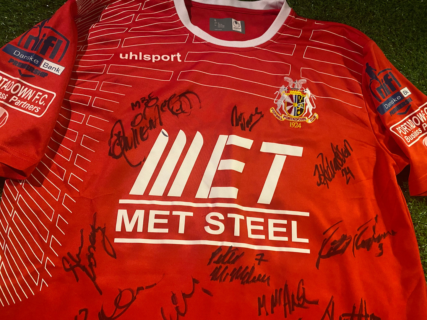 Portadown FC Northern Ireland Soccer Football Large Mans Squad Signed Match worn Jersey