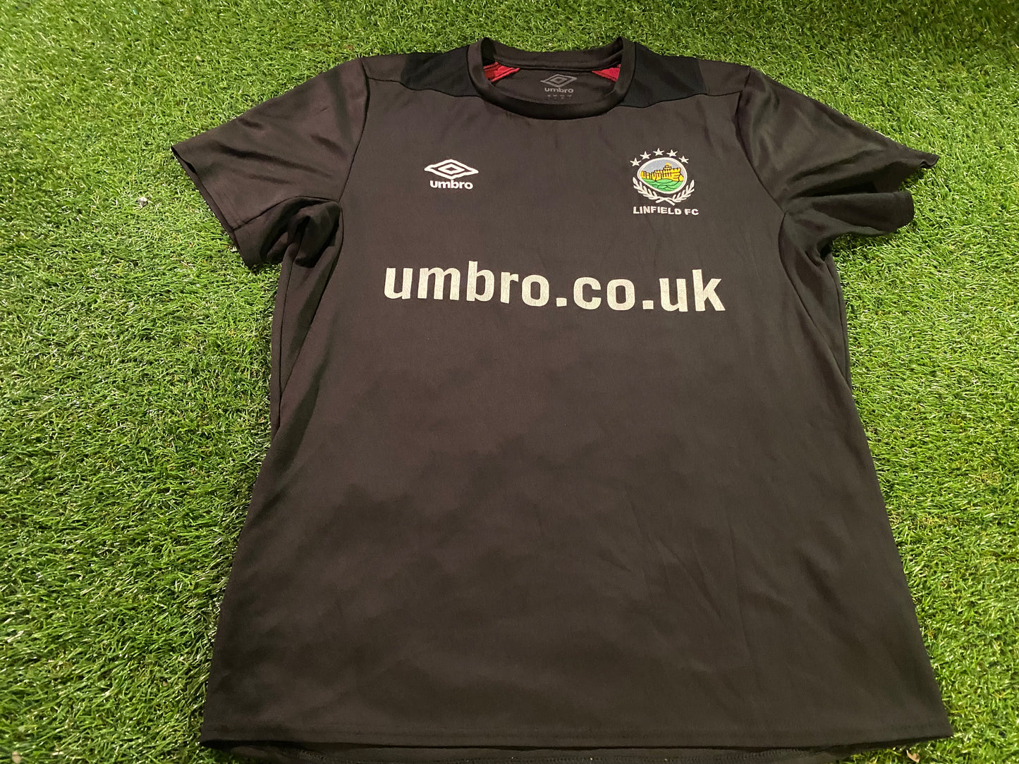 Linfield FC Northern Ireland Soccer Football Large Mans Lighter Leisure Jersey